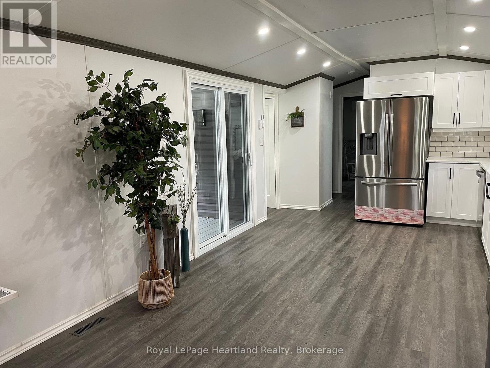 4 Starboard - 77719 Bluewater Highway, Central Huron, Ontario  N0M 1G0 - Photo 7 - X13008338