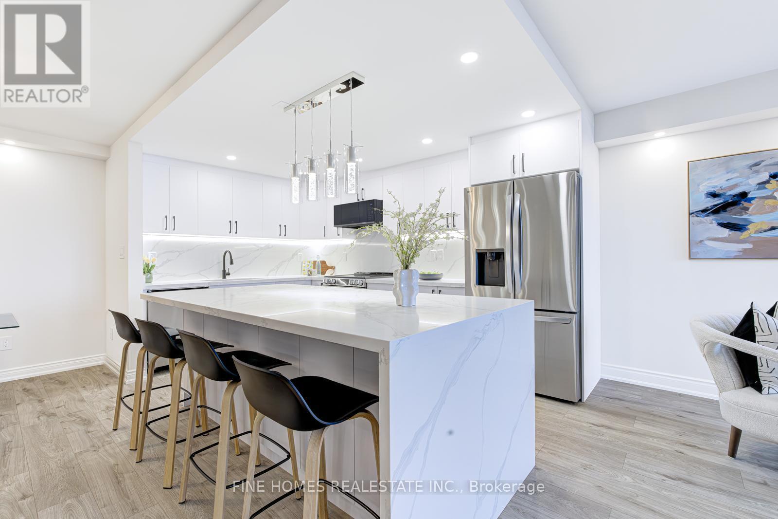 804 - 1201 Steeles Avenue W, Toronto (Westminster-Branson), Ontario  M2R 3K1 - Photo 4 - C13008334