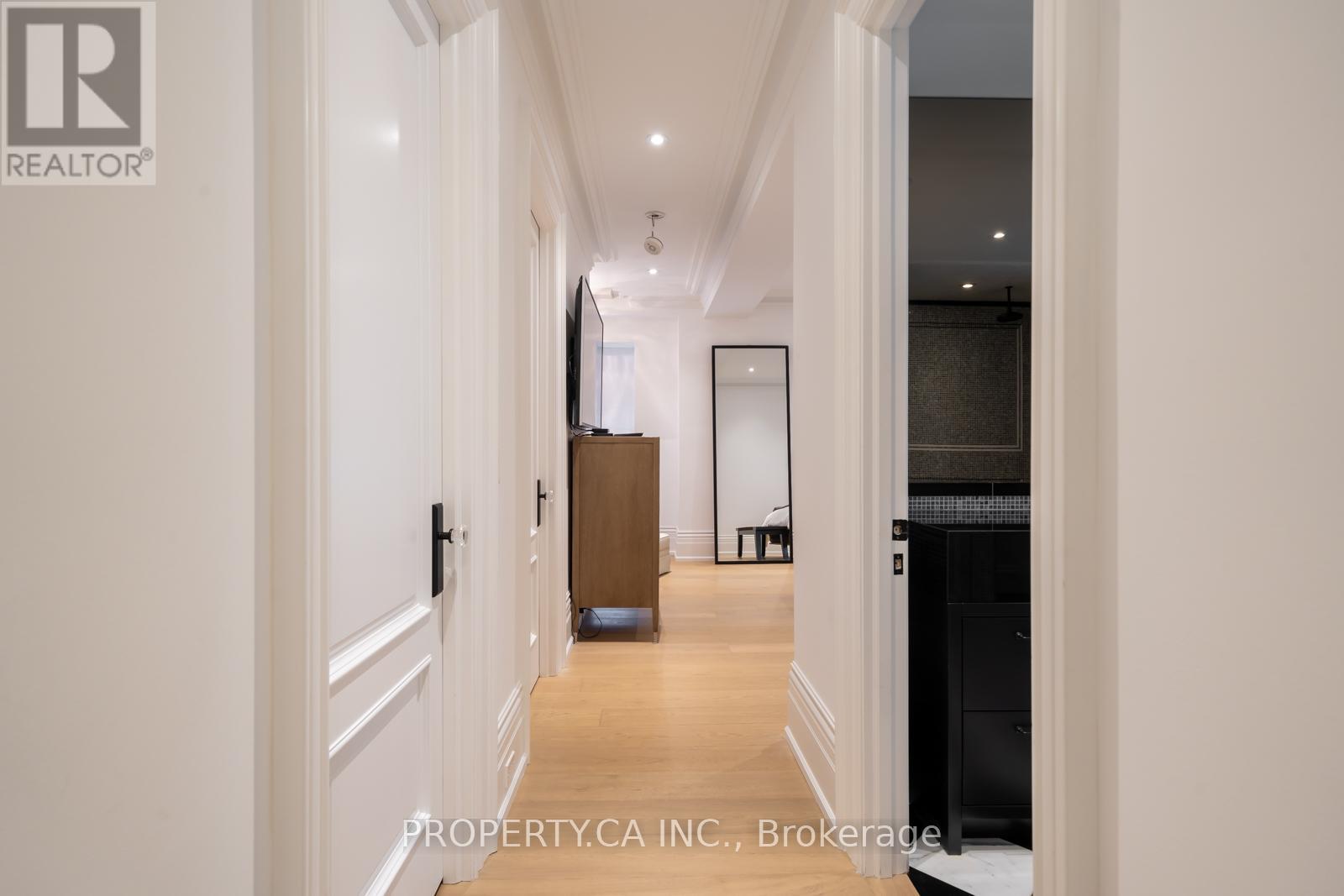 Main House - 38 Beaconsfield Avenue, Toronto, Ontario  M6J 3H9 - Photo 20 - C13008472