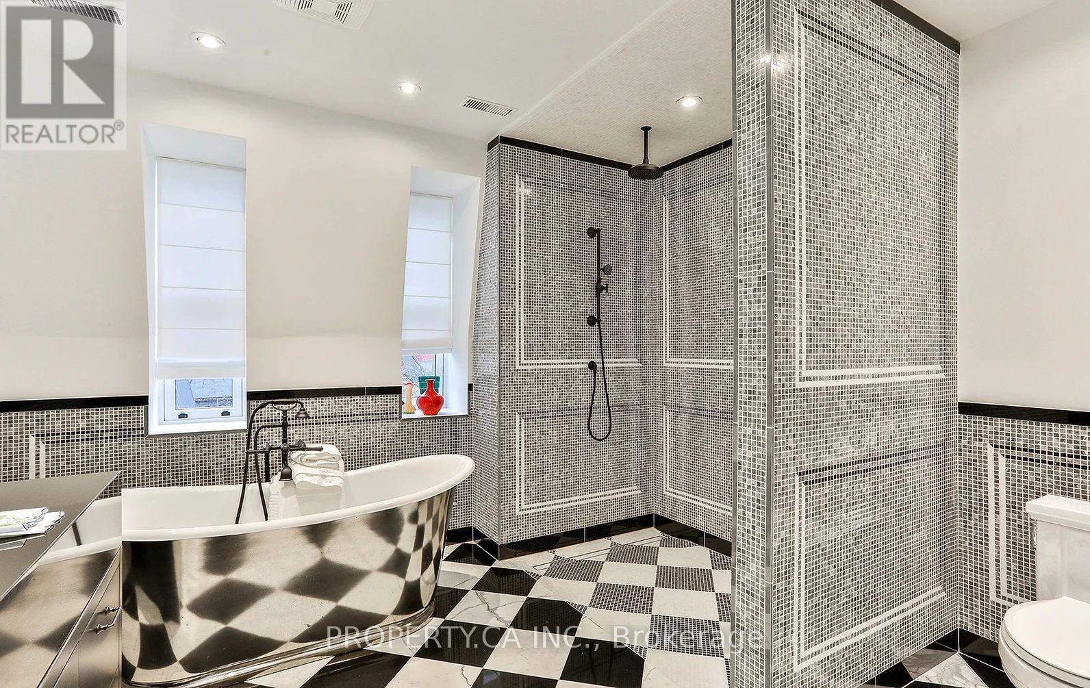 Main House - 38 Beaconsfield Avenue, Toronto, Ontario  M6J 3H9 - Photo 22 - C13008472