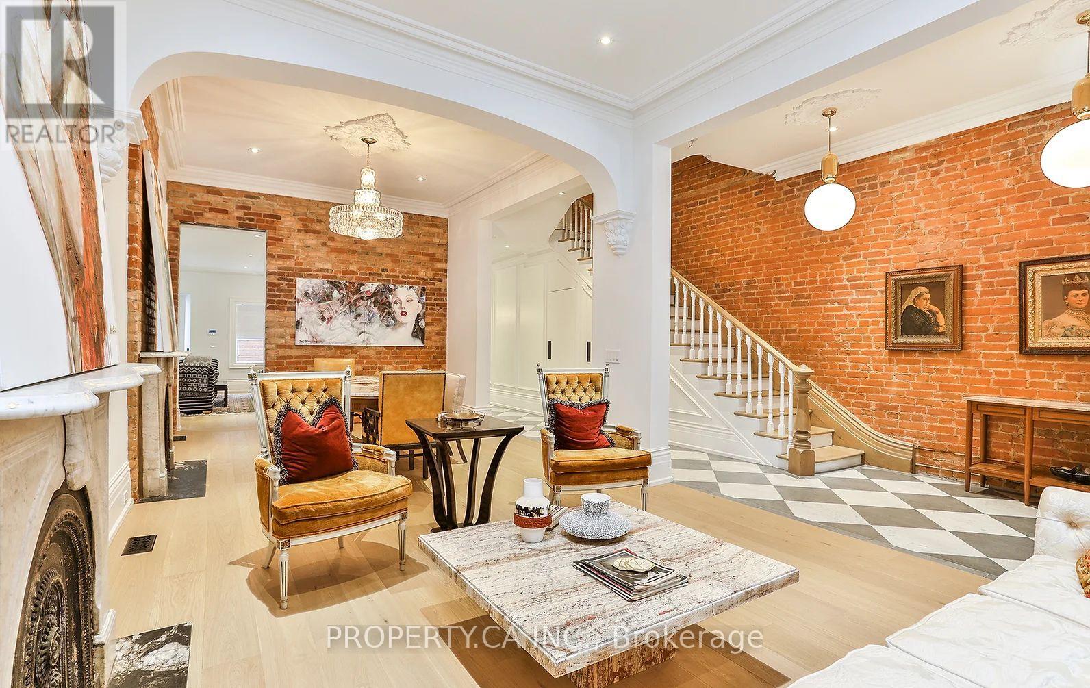 Main House - 38 Beaconsfield Avenue, Toronto, Ontario  M6J 3H9 - Photo 3 - C13008472