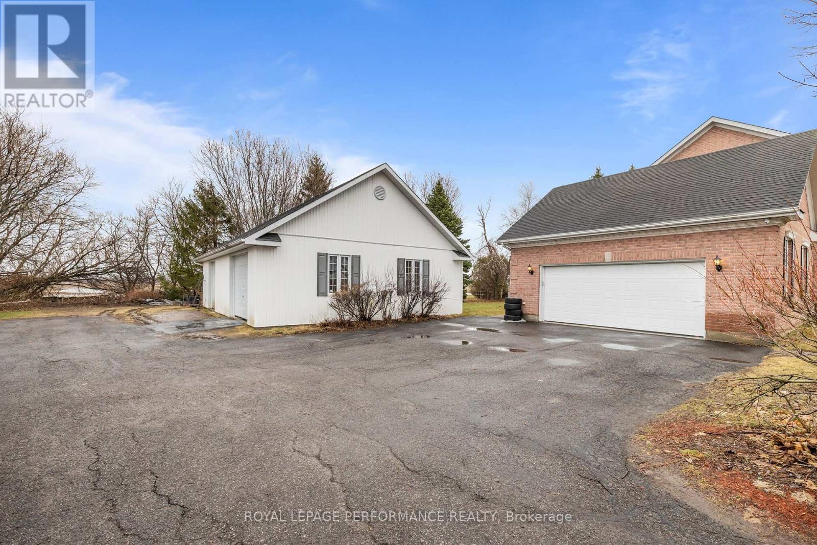 1007 St Pierre Road, Russell, Ontario  K0A 1W0 - Photo 2 - X13008416