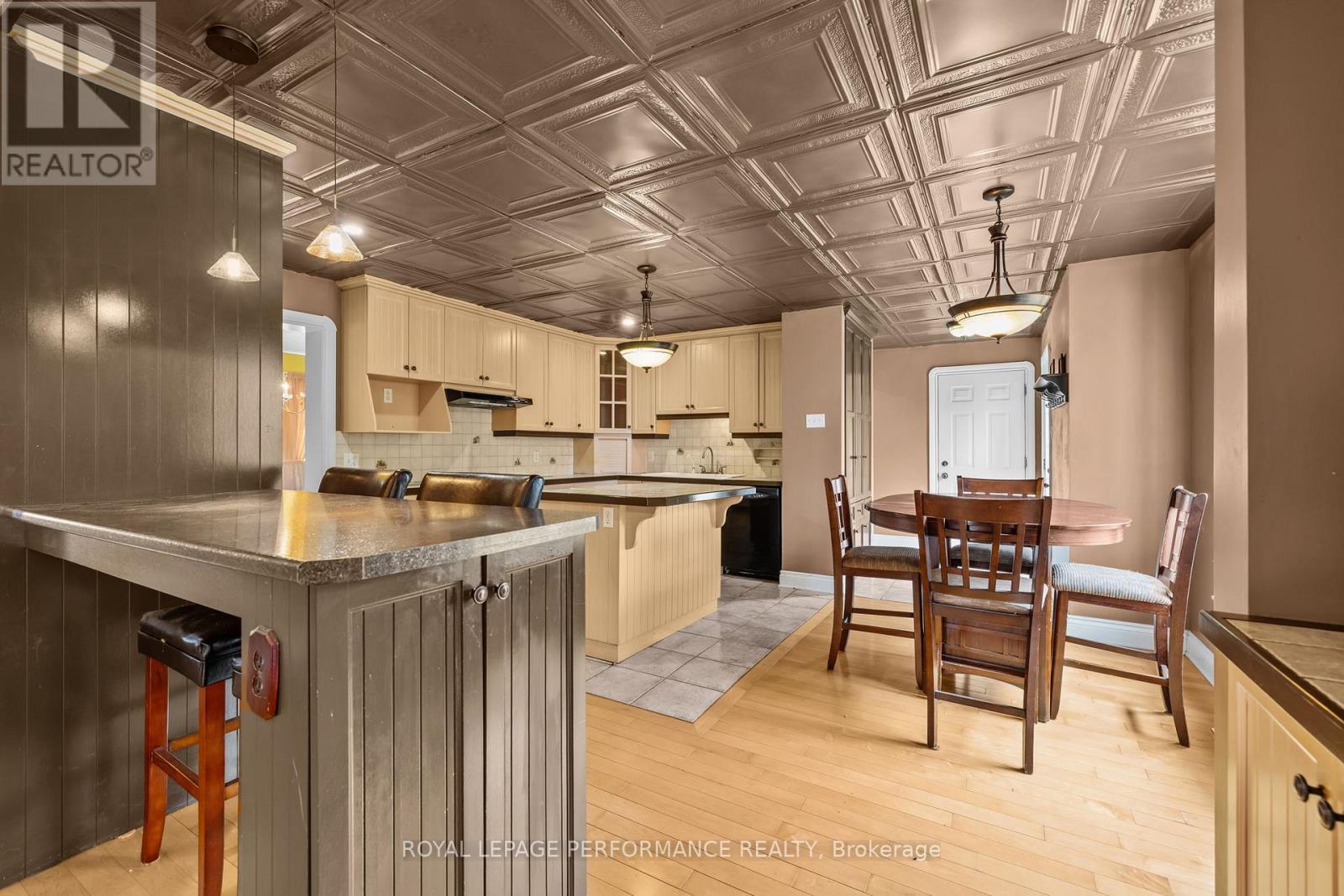 1007 St Pierre Road, Russell, Ontario  K0A 1W0 - Photo 27 - X13008416