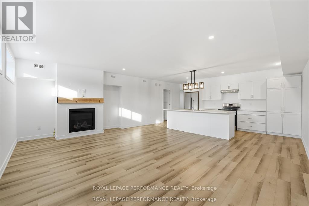 31a Marcel Street, Russell, Ontario  K0A 1W0 - Photo 3 - X13008450