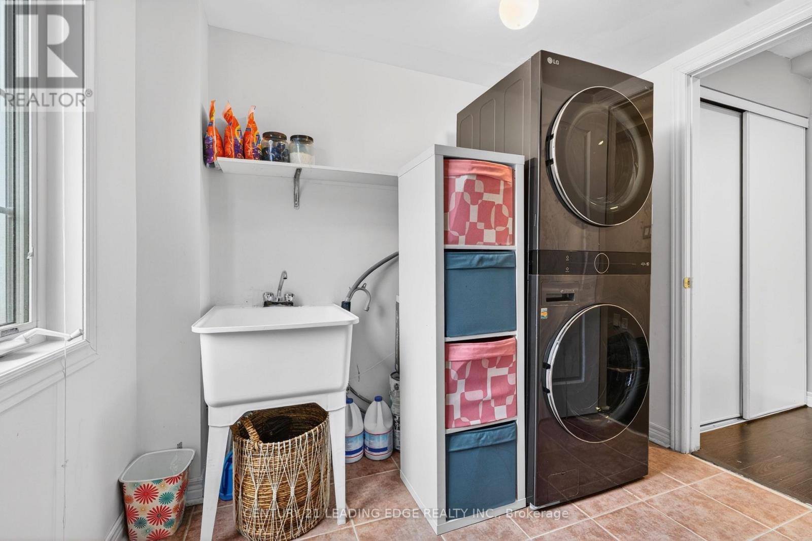 2 Clegg Lane, Ajax, Ontario  L1S 7S5 - Photo 14 - E13008428