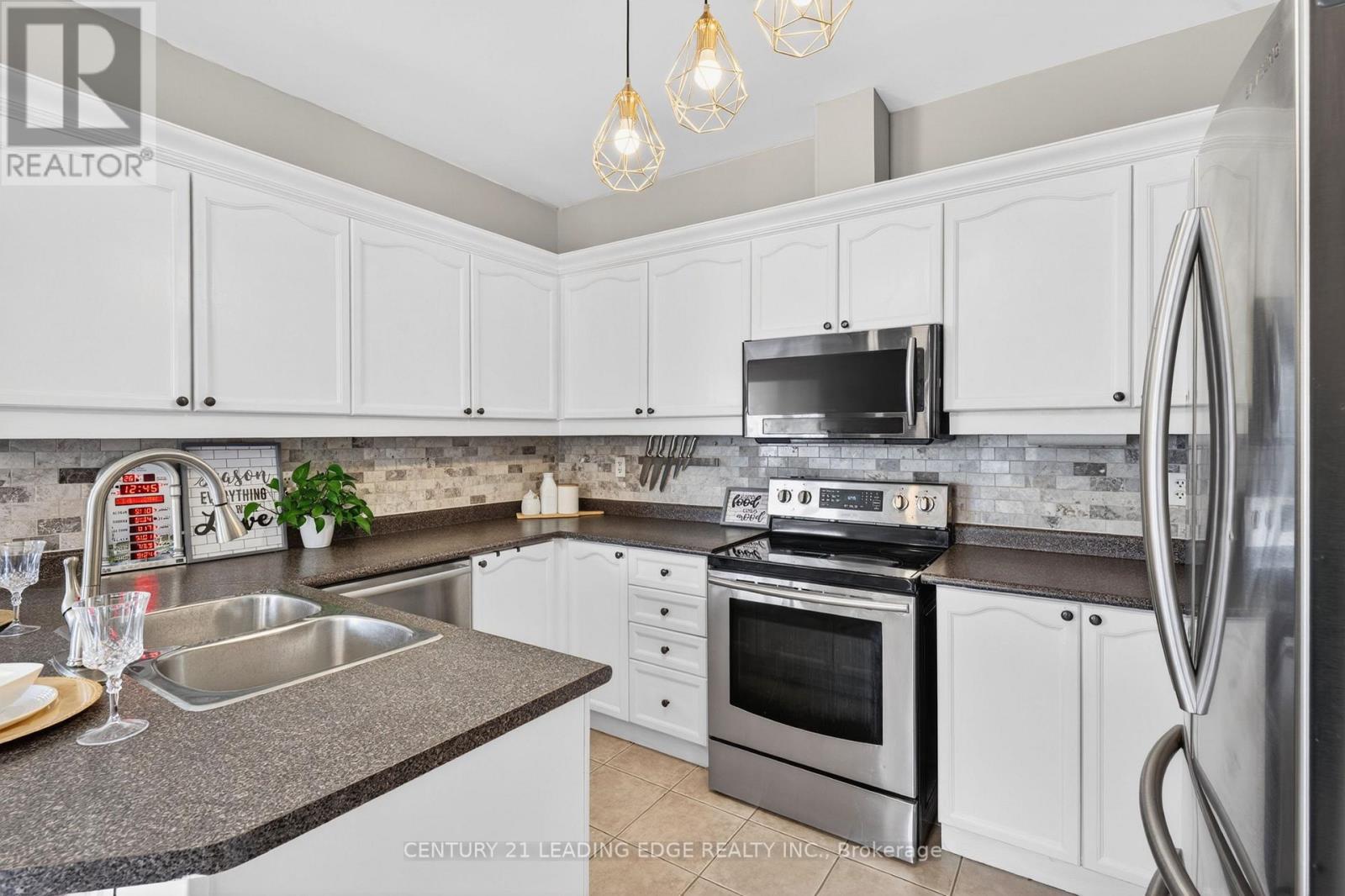 2 Clegg Lane, Ajax, Ontario  L1S 7S5 - Photo 25 - E13008428