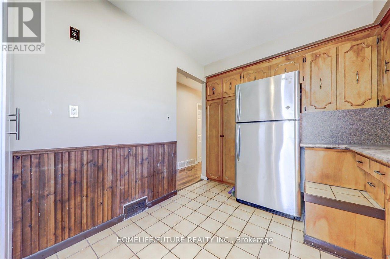 Main - 28 Sharbot Avenue, Toronto, Ontario  M1H 1Y7 - Photo 10 - E13008444