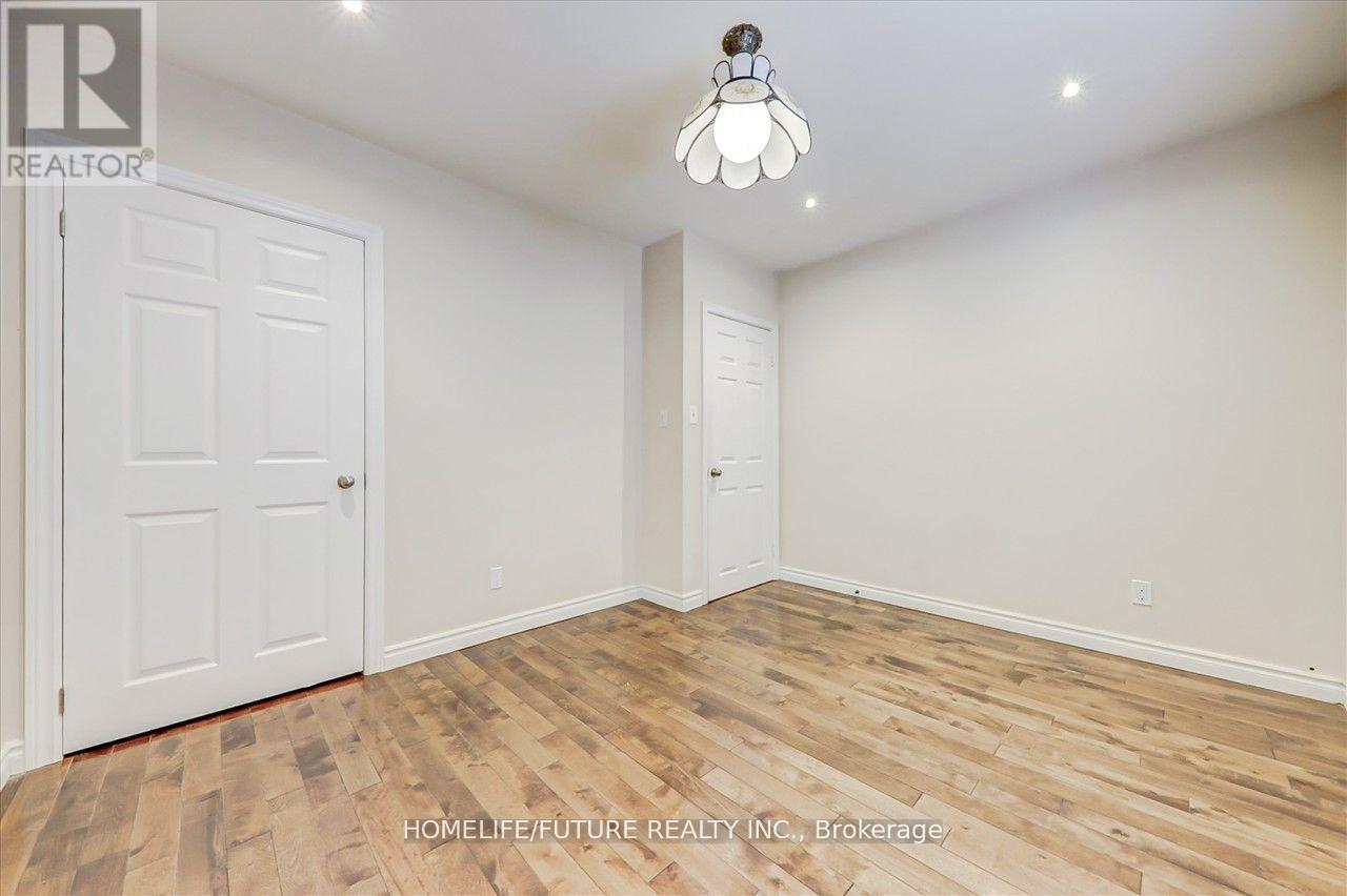 Main - 28 Sharbot Avenue, Toronto, Ontario  M1H 1Y7 - Photo 16 - E13008444