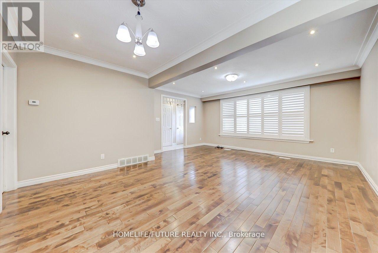 Main - 28 Sharbot Avenue, Toronto, Ontario  M1H 1Y7 - Photo 7 - E13008444