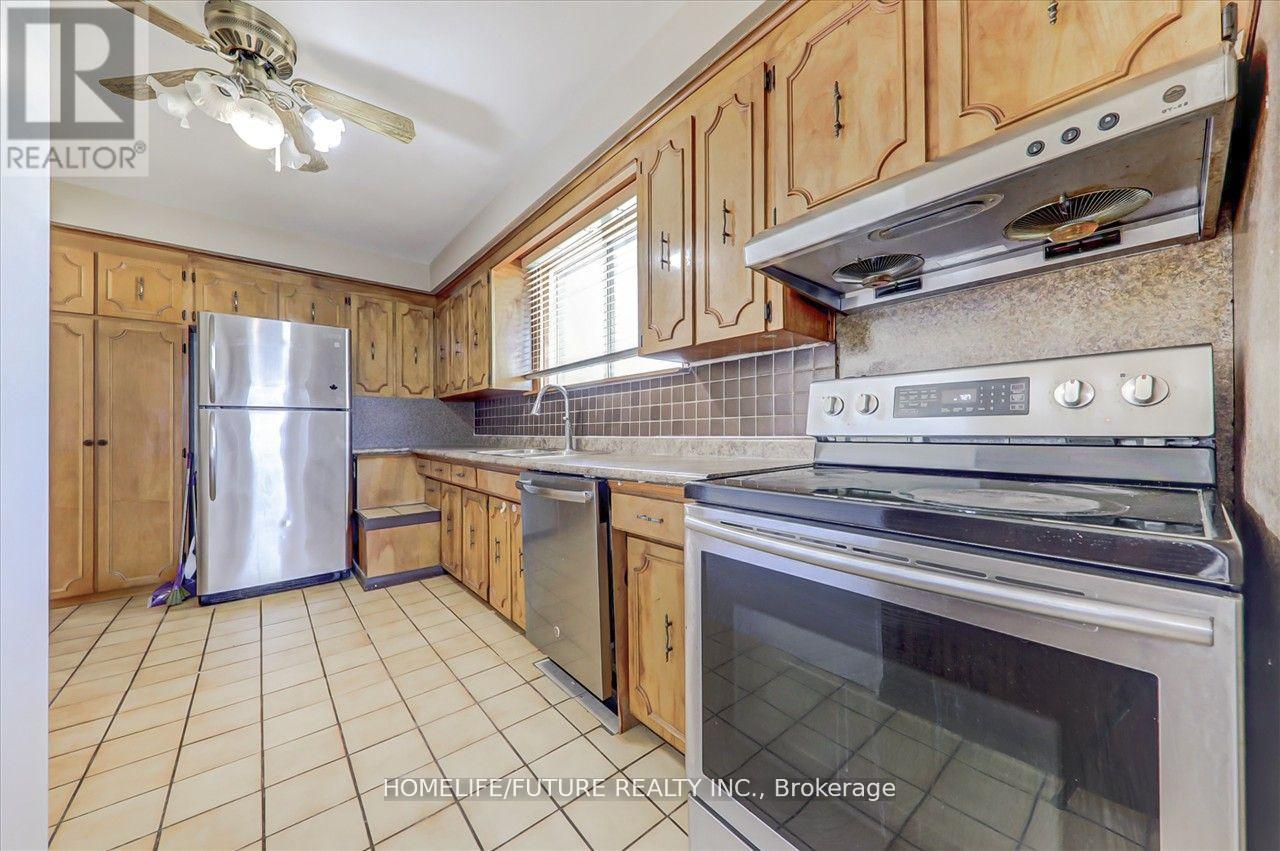 Main - 28 Sharbot Avenue, Toronto, Ontario  M1H 1Y7 - Photo 9 - E13008444