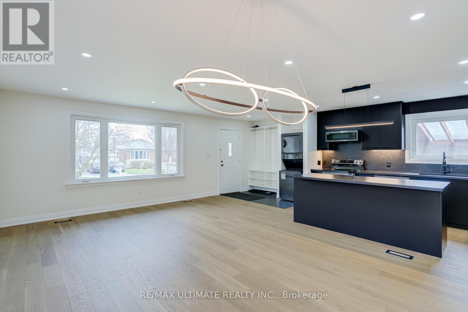 Main Fl - 114 Canlish Road, Toronto, Ontario  M1P 1S9 - Photo 10 - E13008466