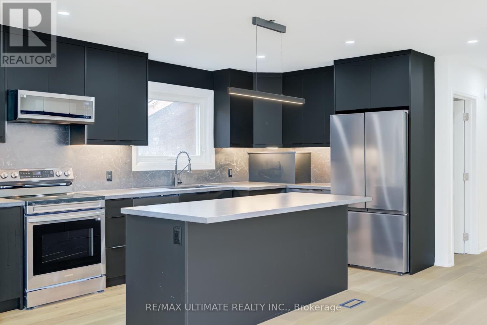 Main Fl - 114 Canlish Road, Toronto, Ontario  M1P 1S9 - Photo 12 - E13008466