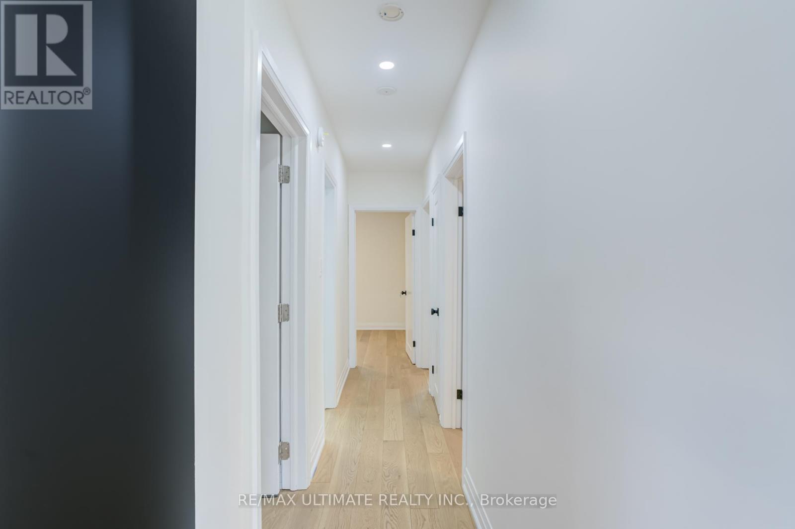 Main Fl - 114 Canlish Road, Toronto, Ontario  M1P 1S9 - Photo 16 - E13008466