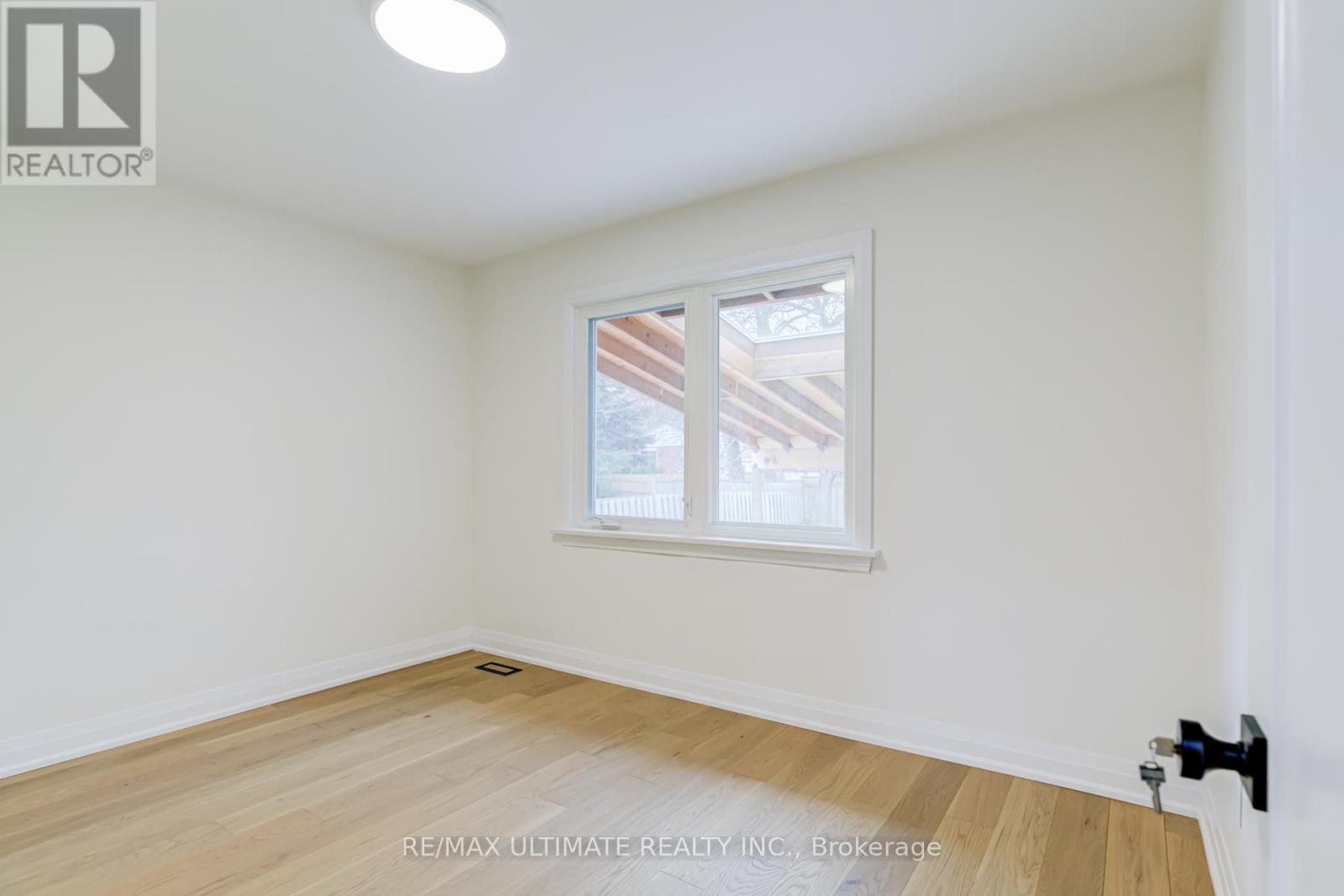 Main Fl - 114 Canlish Road, Toronto, Ontario  M1P 1S9 - Photo 21 - E13008466