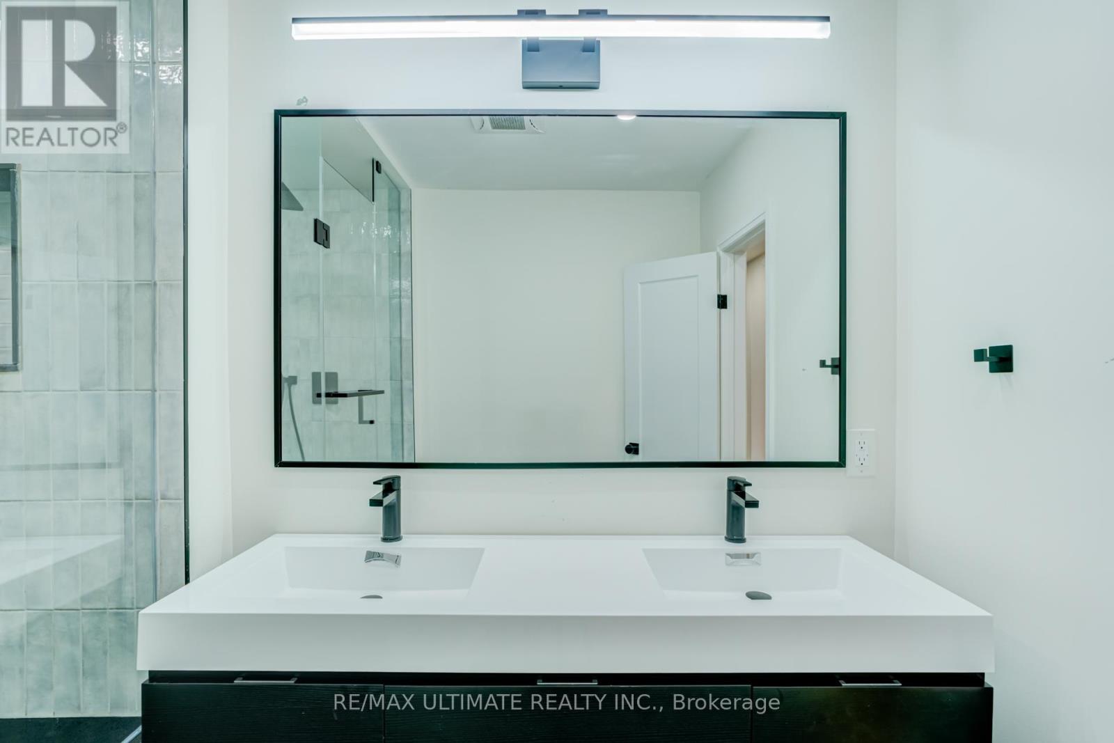 Main Fl - 114 Canlish Road, Toronto, Ontario  M1P 1S9 - Photo 29 - E13008466