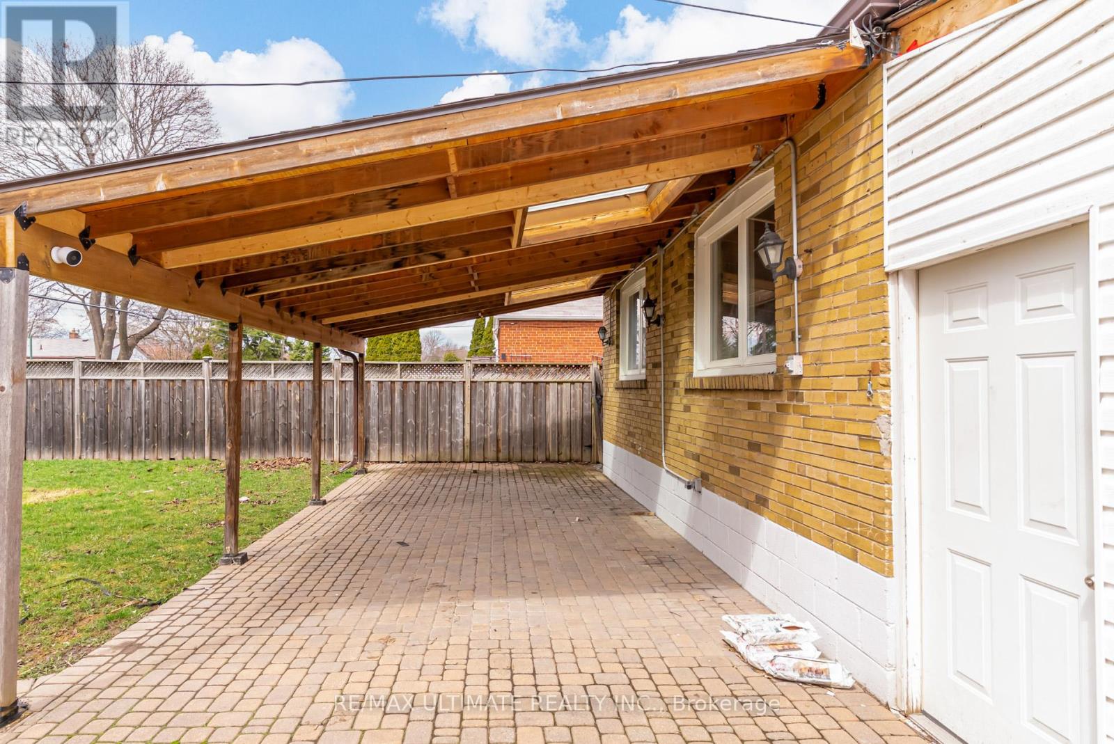 Main Fl - 114 Canlish Road, Toronto, Ontario  M1P 1S9 - Photo 31 - E13008466