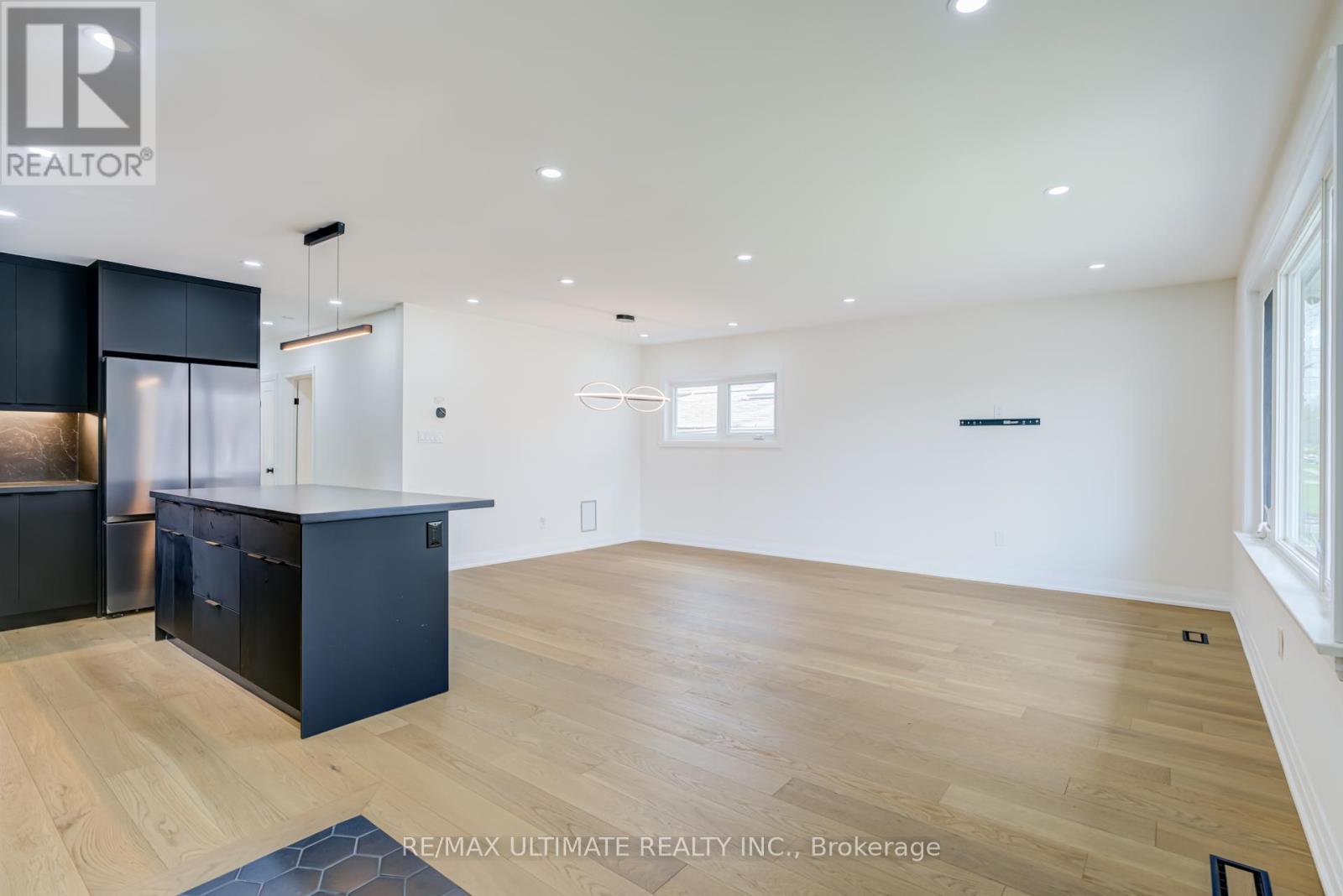 Main Fl - 114 Canlish Road, Toronto, Ontario  M1P 1S9 - Photo 4 - E13008466