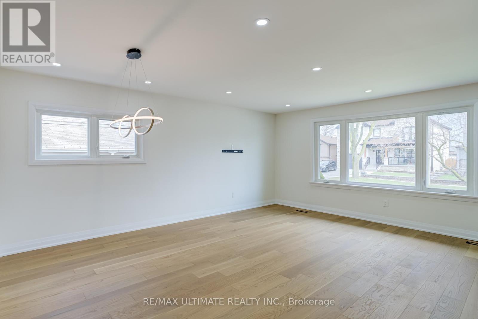 Main Fl - 114 Canlish Road, Toronto, Ontario  M1P 1S9 - Photo 7 - E13008466