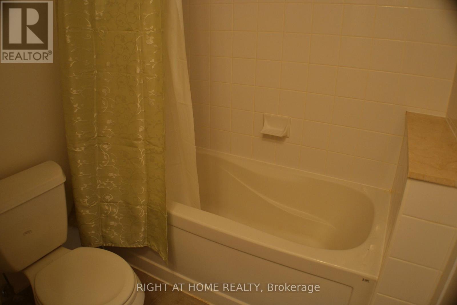 2306 - 215 Fort York Boulevard, Toronto, Ontario  M5V 4A2 - Photo 12 - C12889646