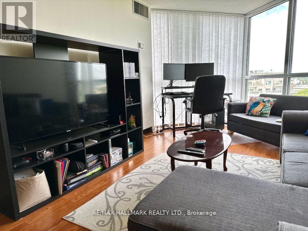 1110 - 7 Concorde Place, Toronto, Ontario  M3C 3N4 - Photo 9 - C12994214