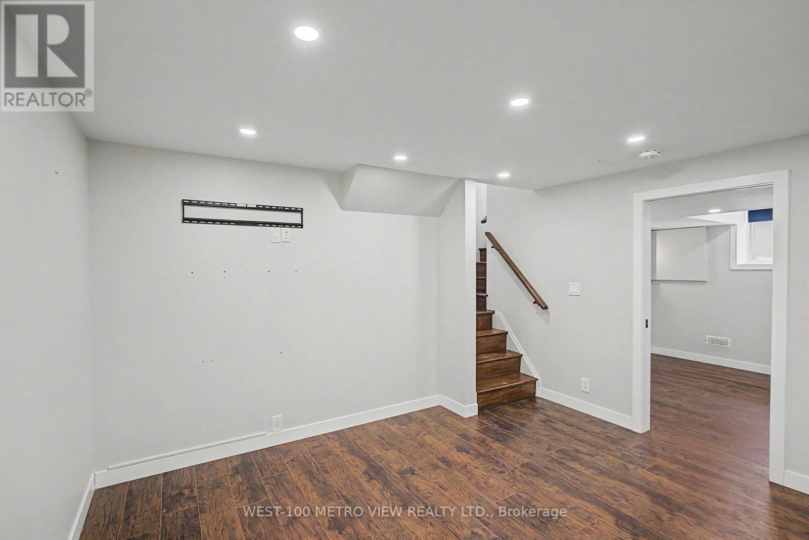 2144 Sandringham Drive, Burlington, Ontario  L7P 1T9 - Photo 23 - W13007148