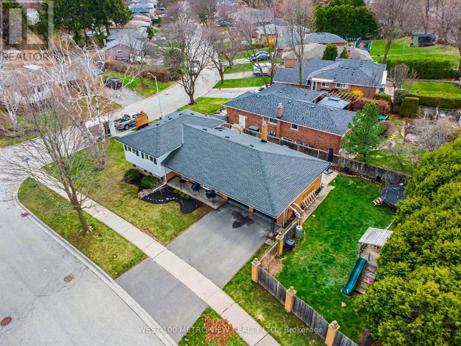 2144 Sandringham Drive, Burlington, Ontario  L7P 1T9 - Photo 31 - W13007148