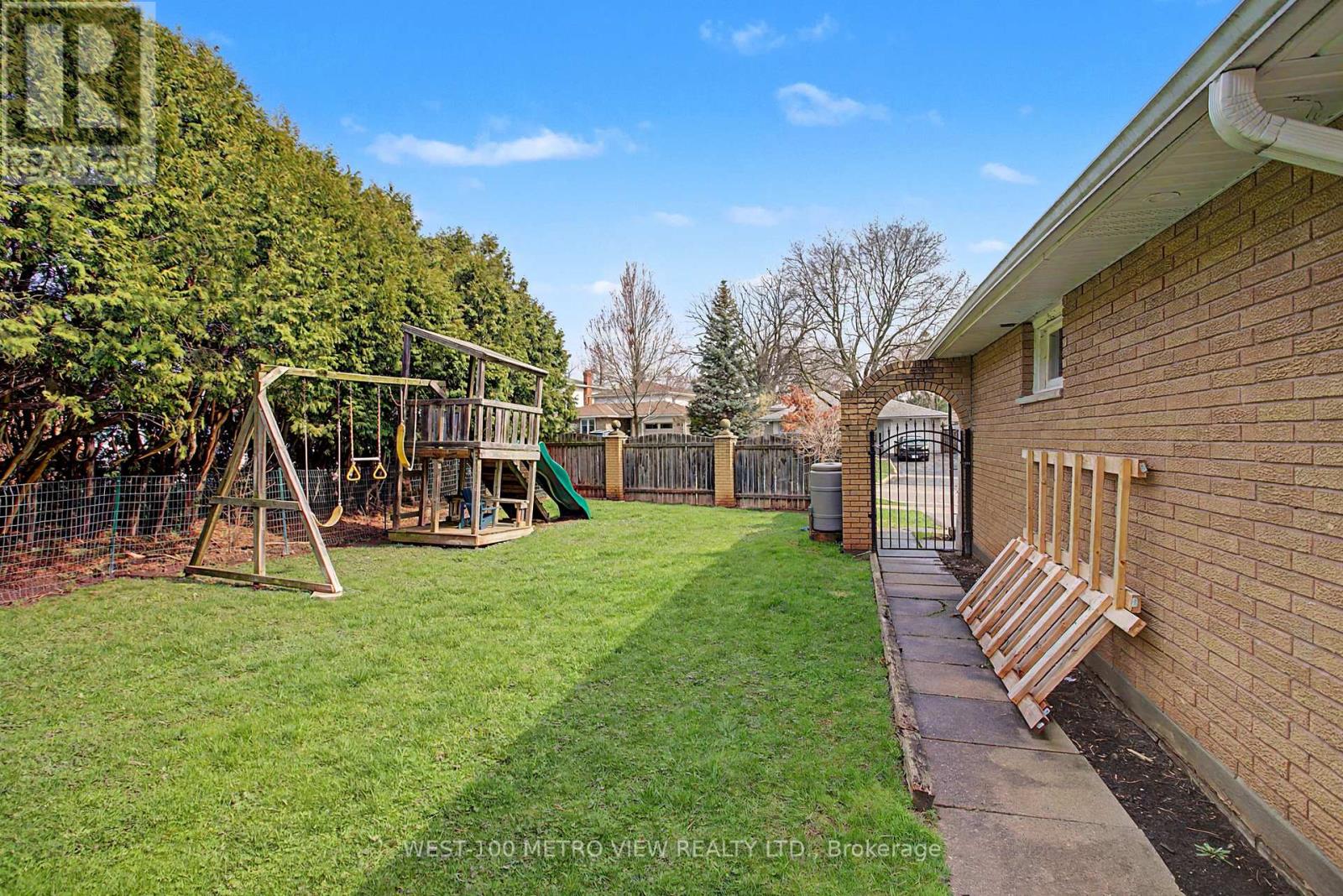 2144 Sandringham Drive, Burlington, Ontario  L7P 1T9 - Photo 29 - W13007148