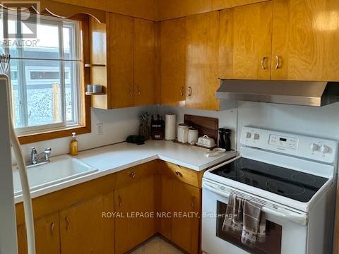 427 Mississagua Street, Niagara-On-The-Lake, Ontario  L0S 1J0 - Photo 3 - X13008380