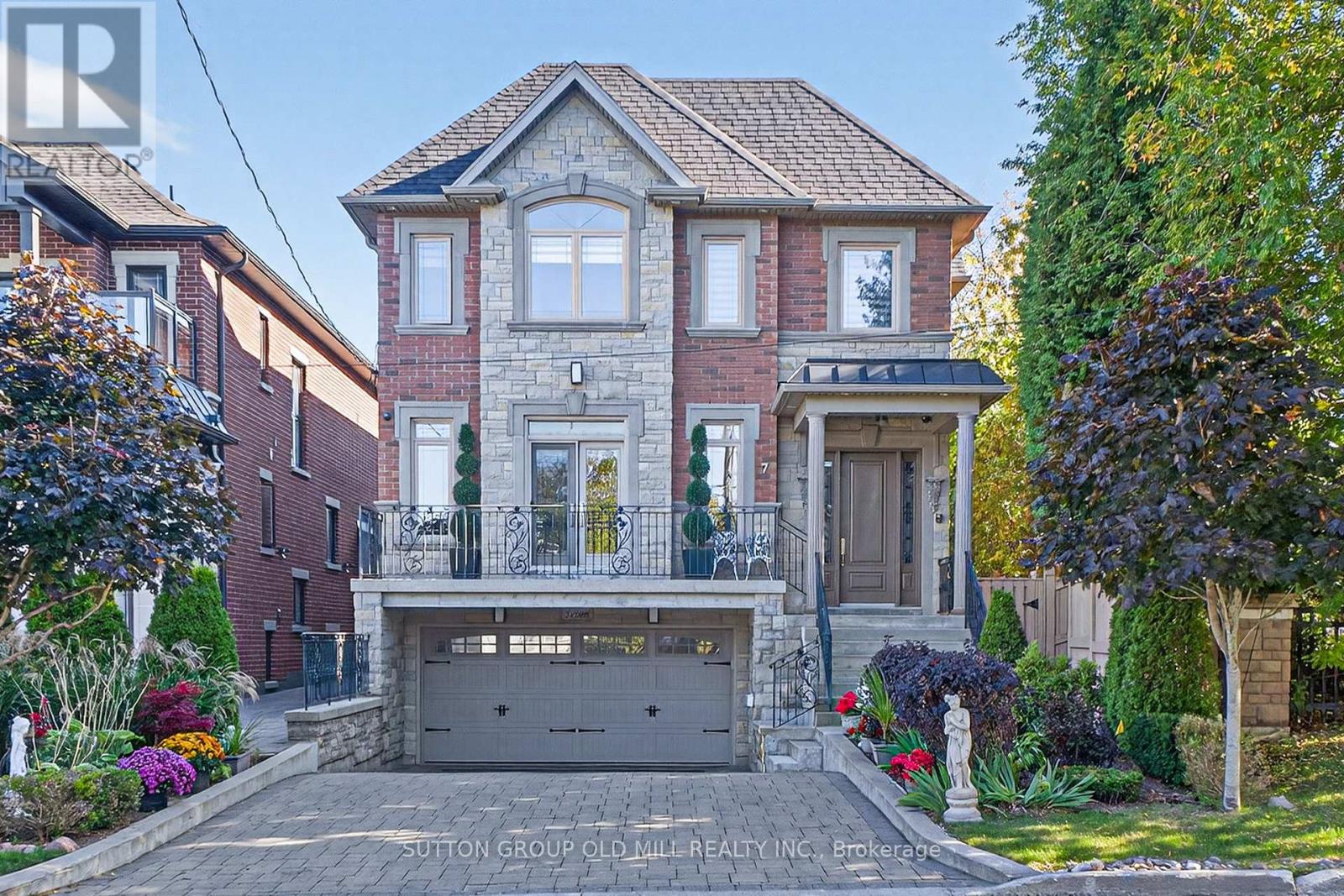 7 COUSINS DRIVE, Aurora, Ontario