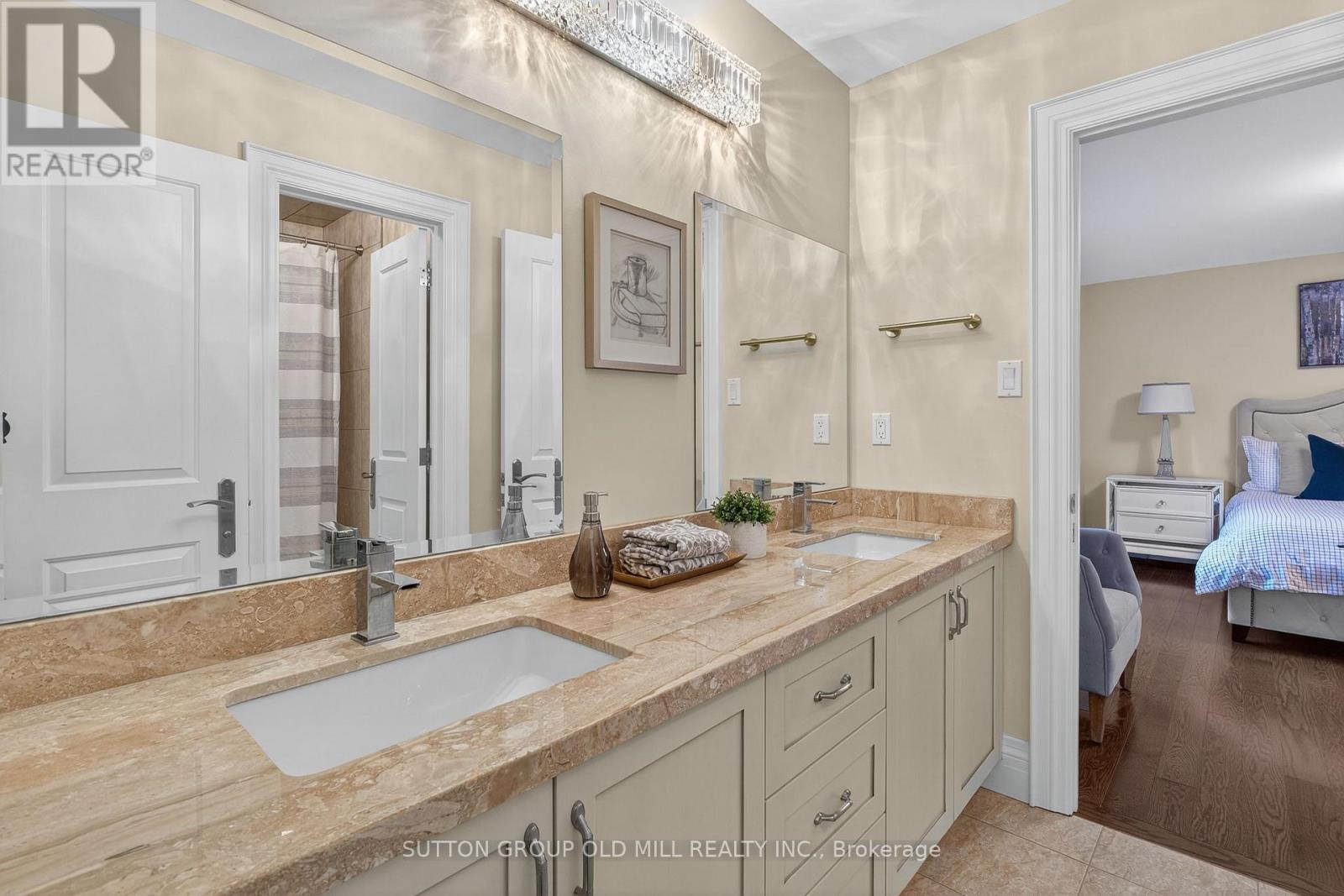 7 Cousins Drive, Aurora, Ontario  L4G 1B2 - Photo 30 - N13008362