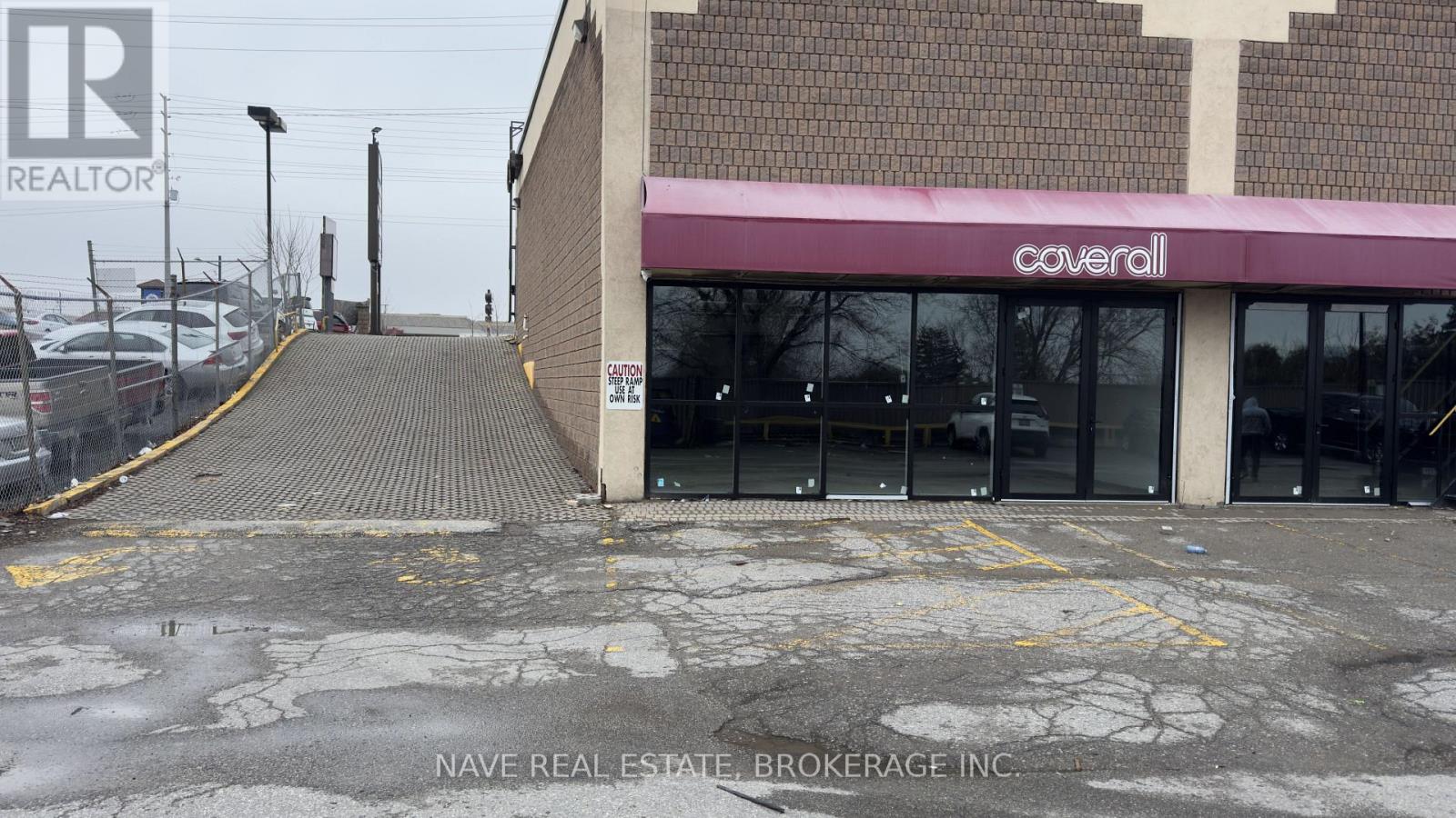 8 - 17335 Yonge Street, Newmarket, Ontario  L3Y 8Z2 - Photo 1 - N13008434