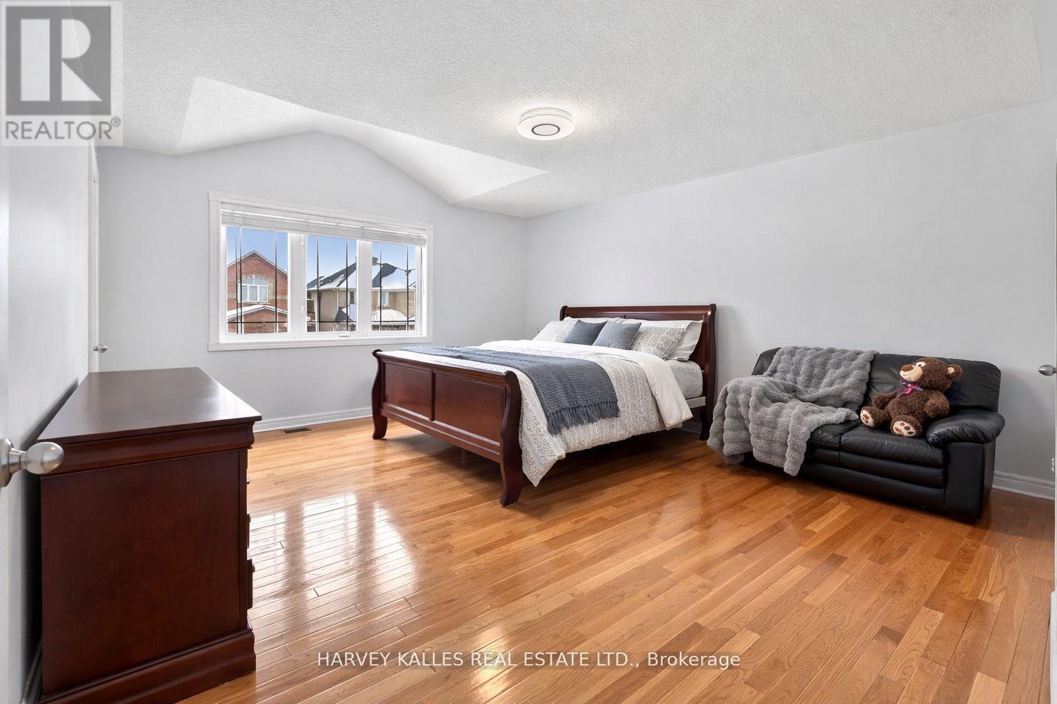 60 Wolfson Crescent, Richmond Hill, Ontario  L4E 4P1 - Photo 27 - N13008440