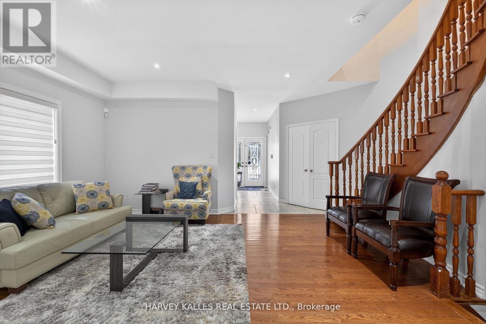 60 Wolfson Crescent, Richmond Hill, Ontario  L4E 4P1 - Photo 7 - N13008440