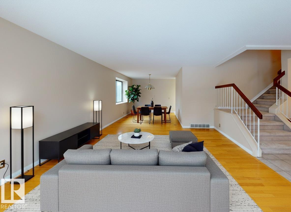 11 Woodlake Road, Sherwood Park, Alberta  T8A 4B3 - Photo 3 - E4477959