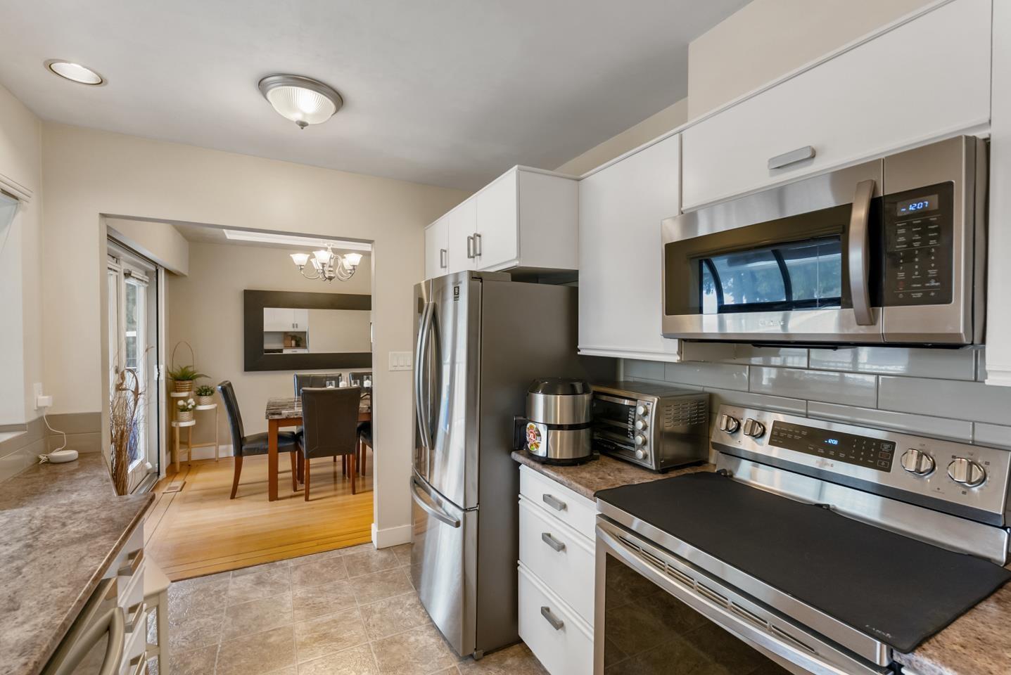 11275 150 Street, Surrey, British Columbia  V3R 4E1 - Photo 9 - R3110812