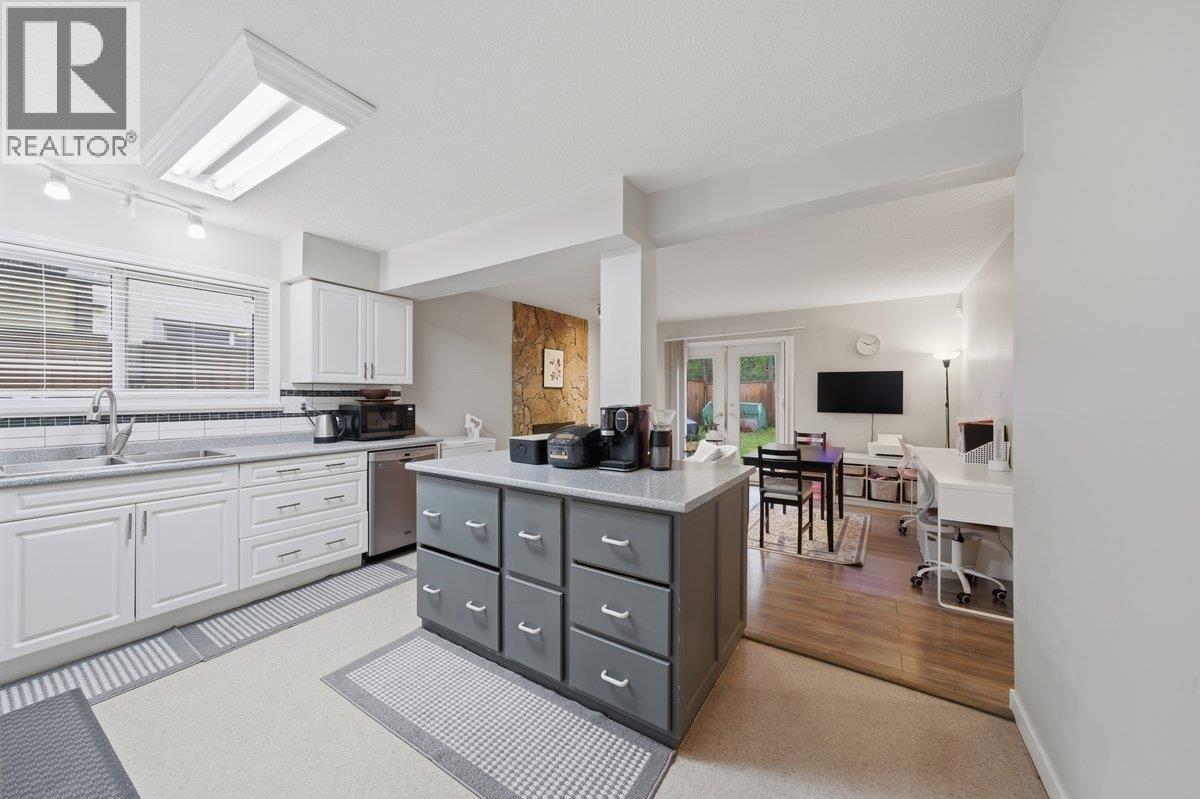 1155 Esperanza Drive, Coquitlam, British Columbia  V3B 6A6 - Photo 7 - R3112196