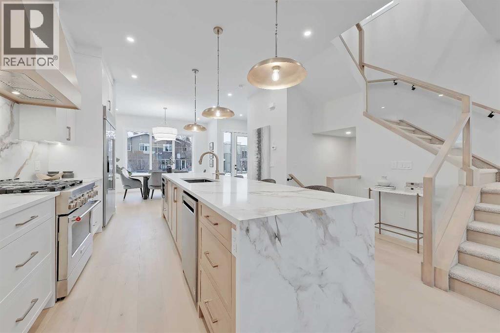 2807 25a Street SW, Calgary, Alberta  T3E 1Z5 - Photo 8 - A2296170