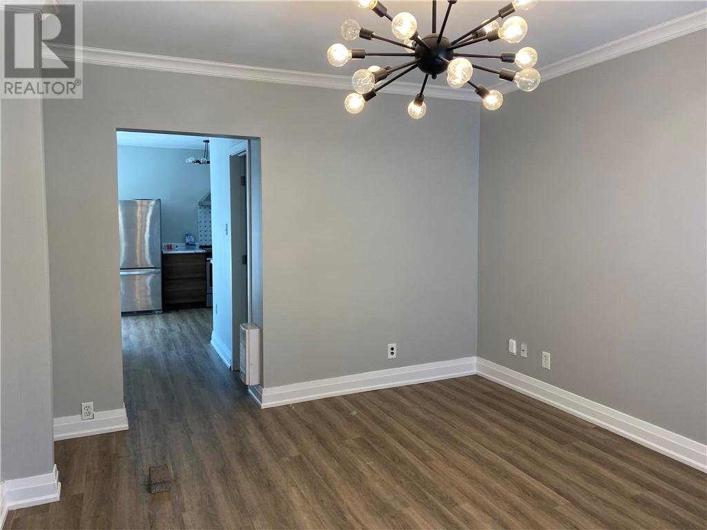 325 Kathleen Street, Sudbury, Ontario  P3C 2M3 - Photo 4 - 2127119