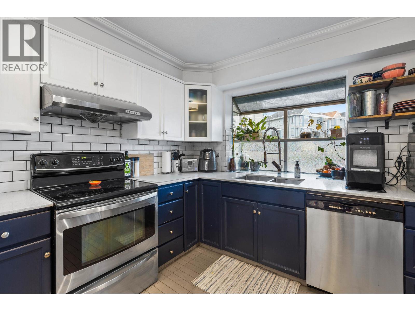 304 25 Richmond Street, New Westminster, British Columbia  V3L 5P9 - Photo 6 - R3112135