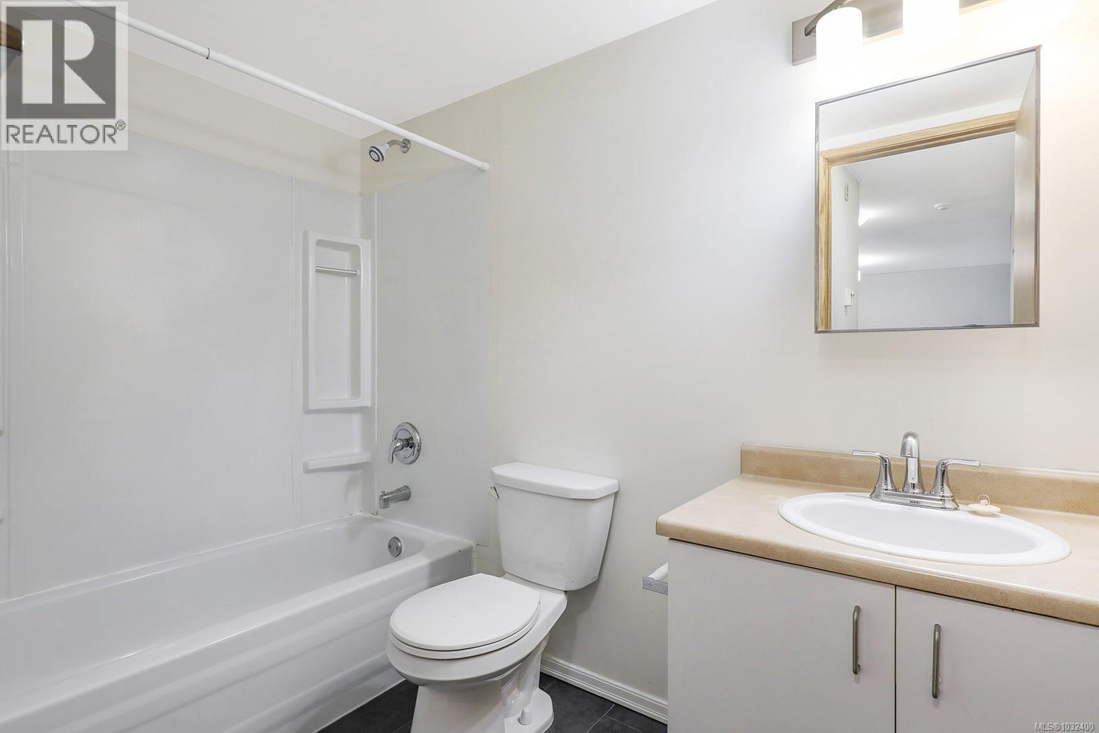 303 200 Back Rd, Courtenay, British Columbia  V9N 3W6 - Photo 17 - 1032400