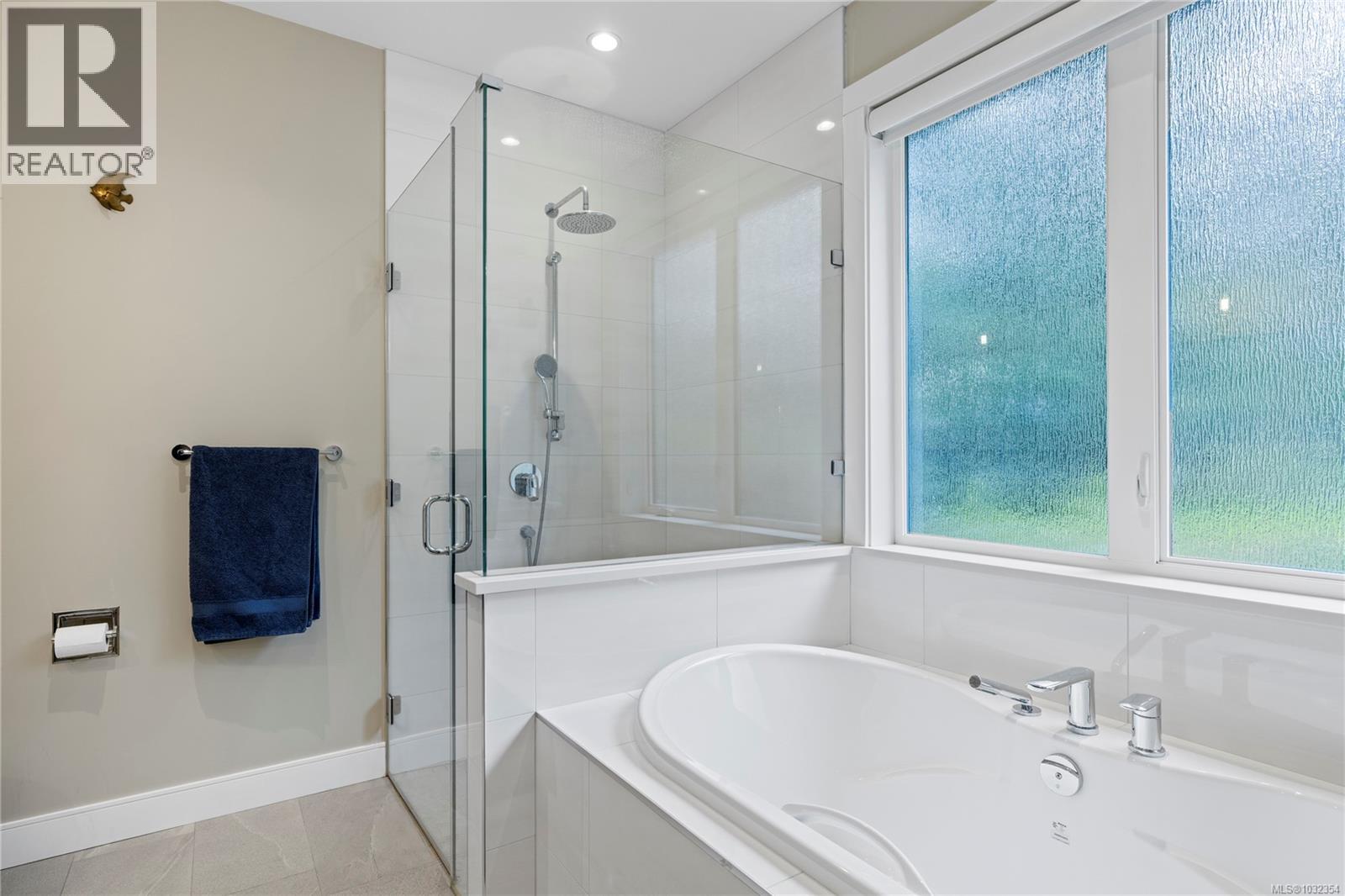 7165 Royal Dr, Lantzville, British Columbia  V0R 2H0 - Photo 25 - 1032354