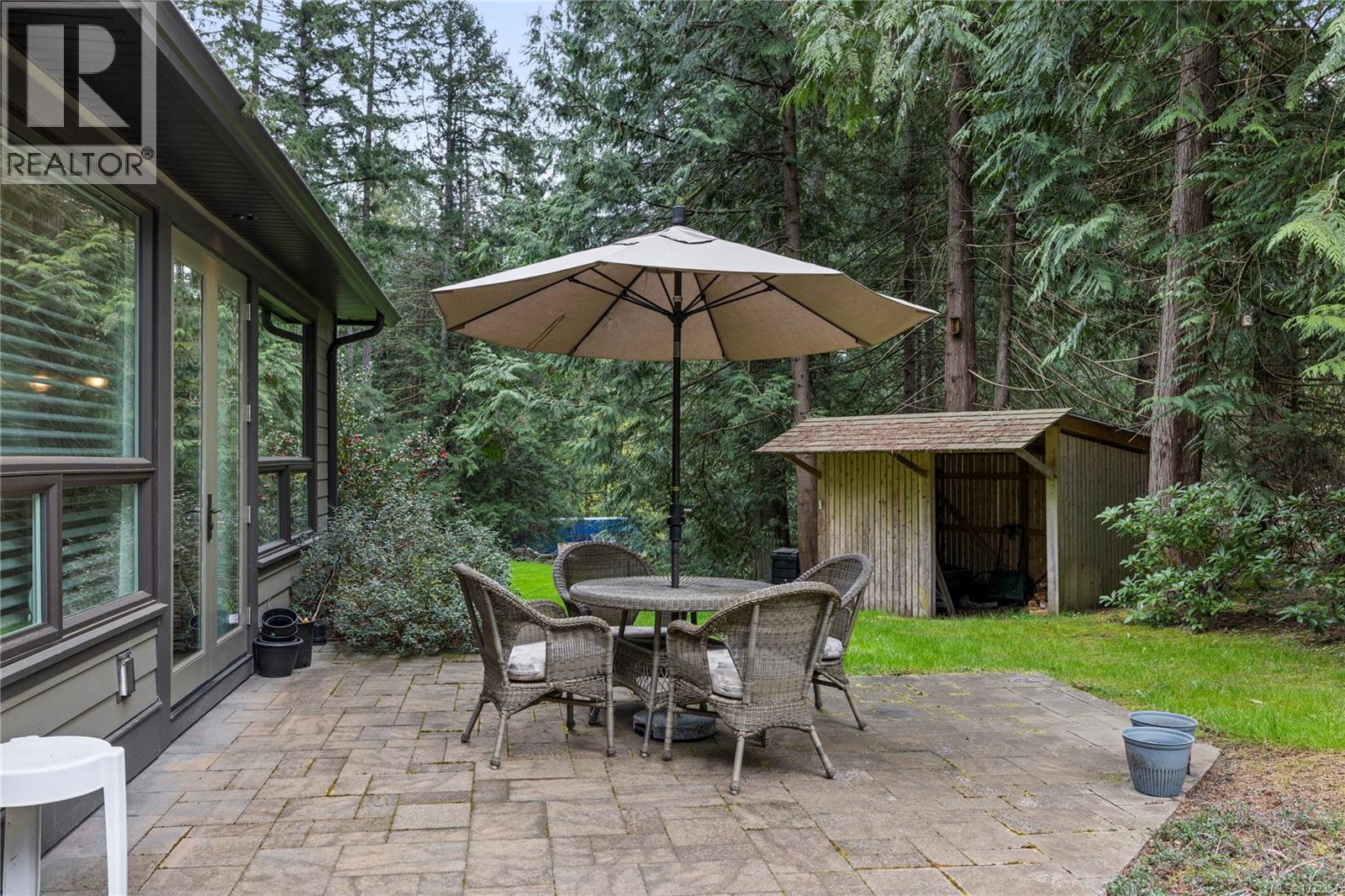 7165 Royal Dr, Lantzville, British Columbia  V0R 2H0 - Photo 36 - 1032354