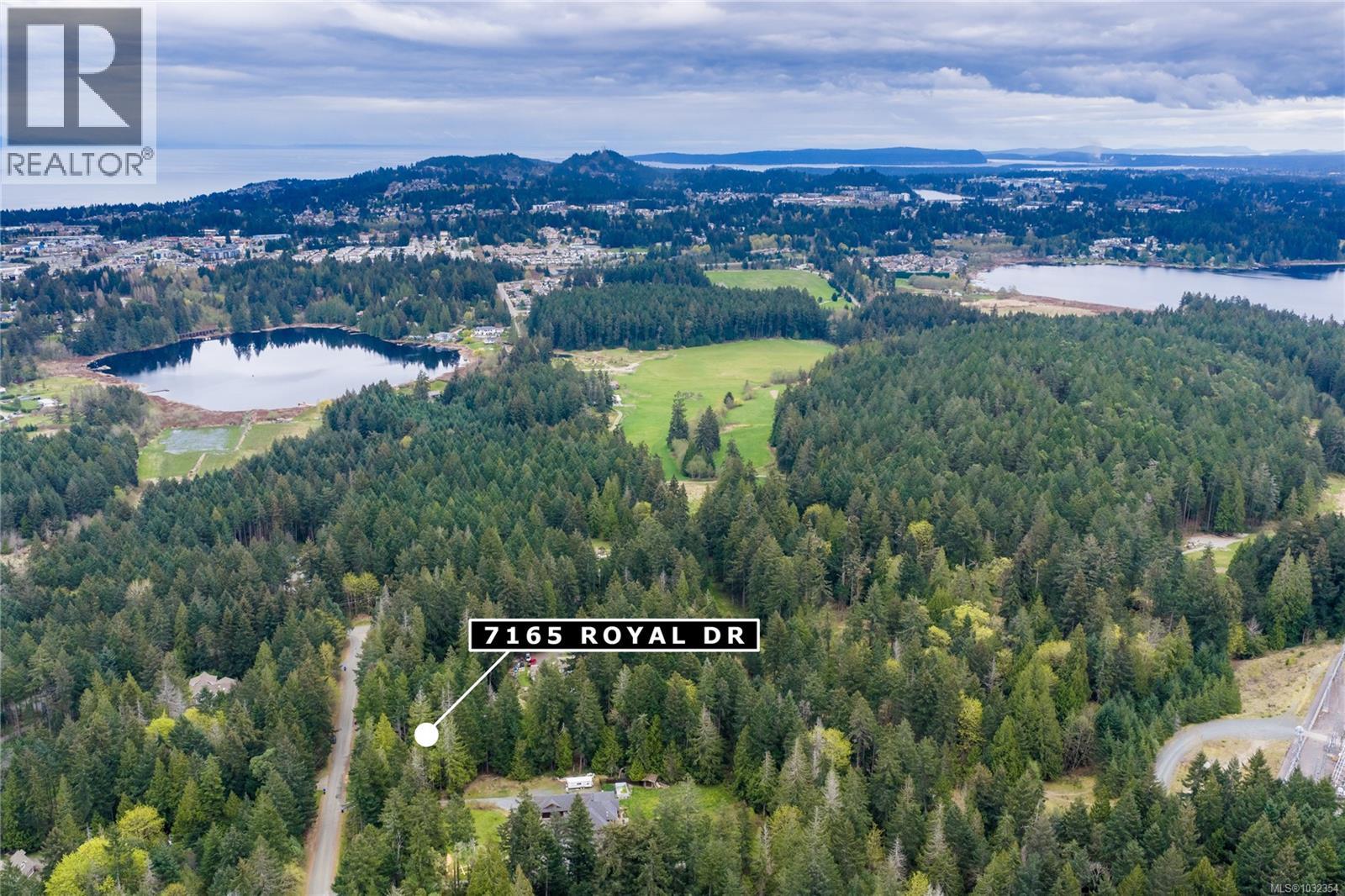 7165 Royal Dr, Lantzville, British Columbia  V0R 2H0 - Photo 6 - 1032354