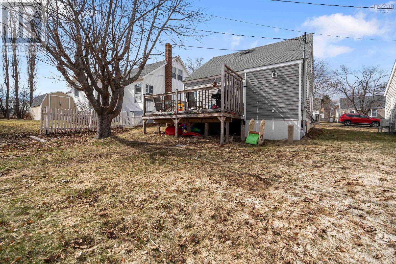 99 Poplar Street, Pictou, Nova Scotia  B0K 1H0 - Photo 5 - 202607658