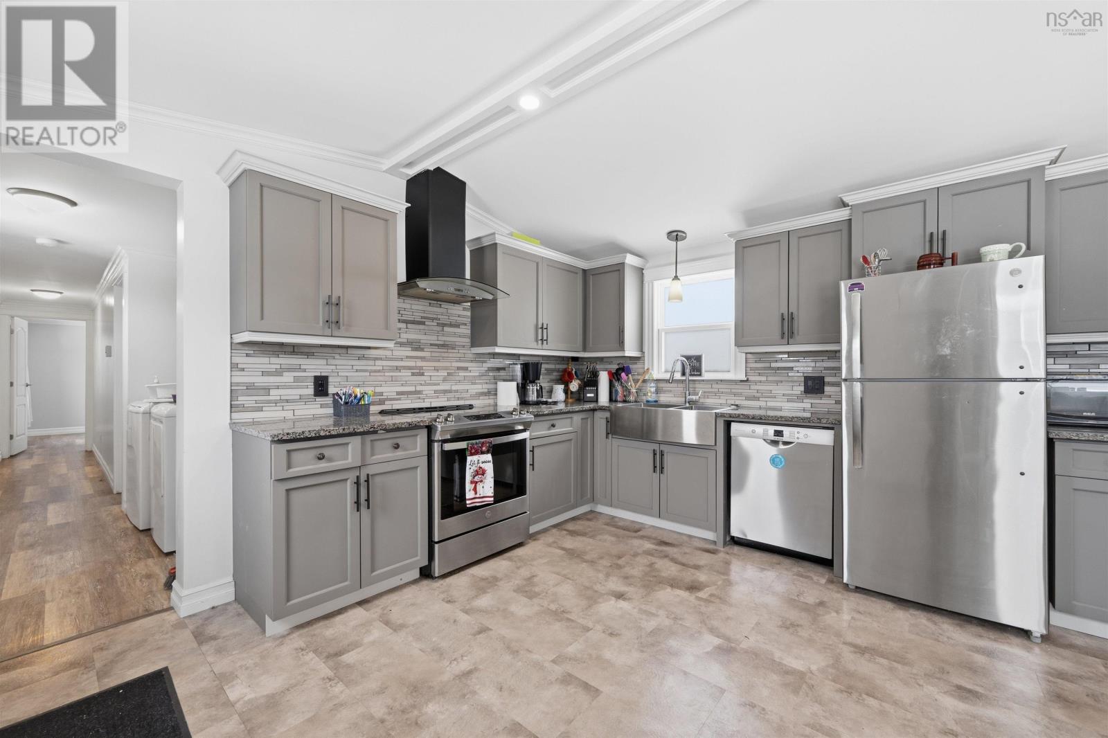 40 Champlain Avenue, Sackville, Nova Scotia  B4E 3B2 - Photo 9 - 202607669