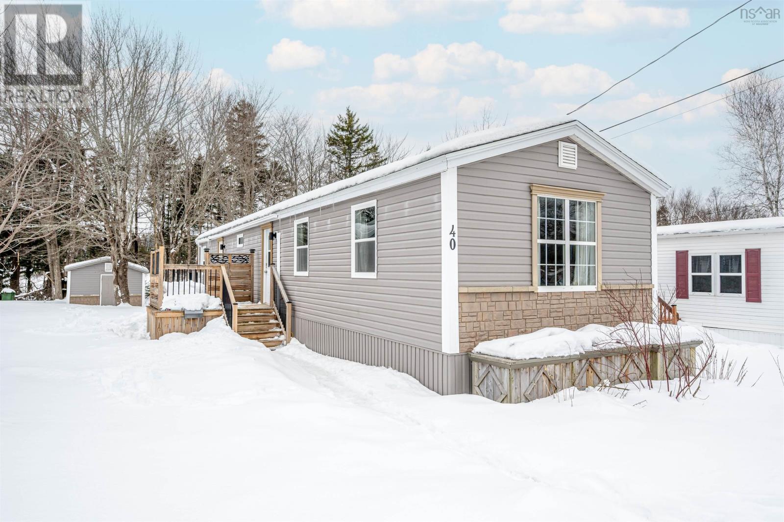 40 Champlain Avenue, Sackville, Nova Scotia  B4E 3B2 - Photo 2 - 202607669