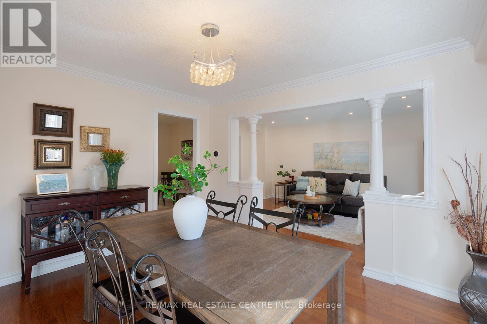 2529 Willowburne Drive, Mississauga, Ontario  L5M 5E9 - Photo 16 - W13008410