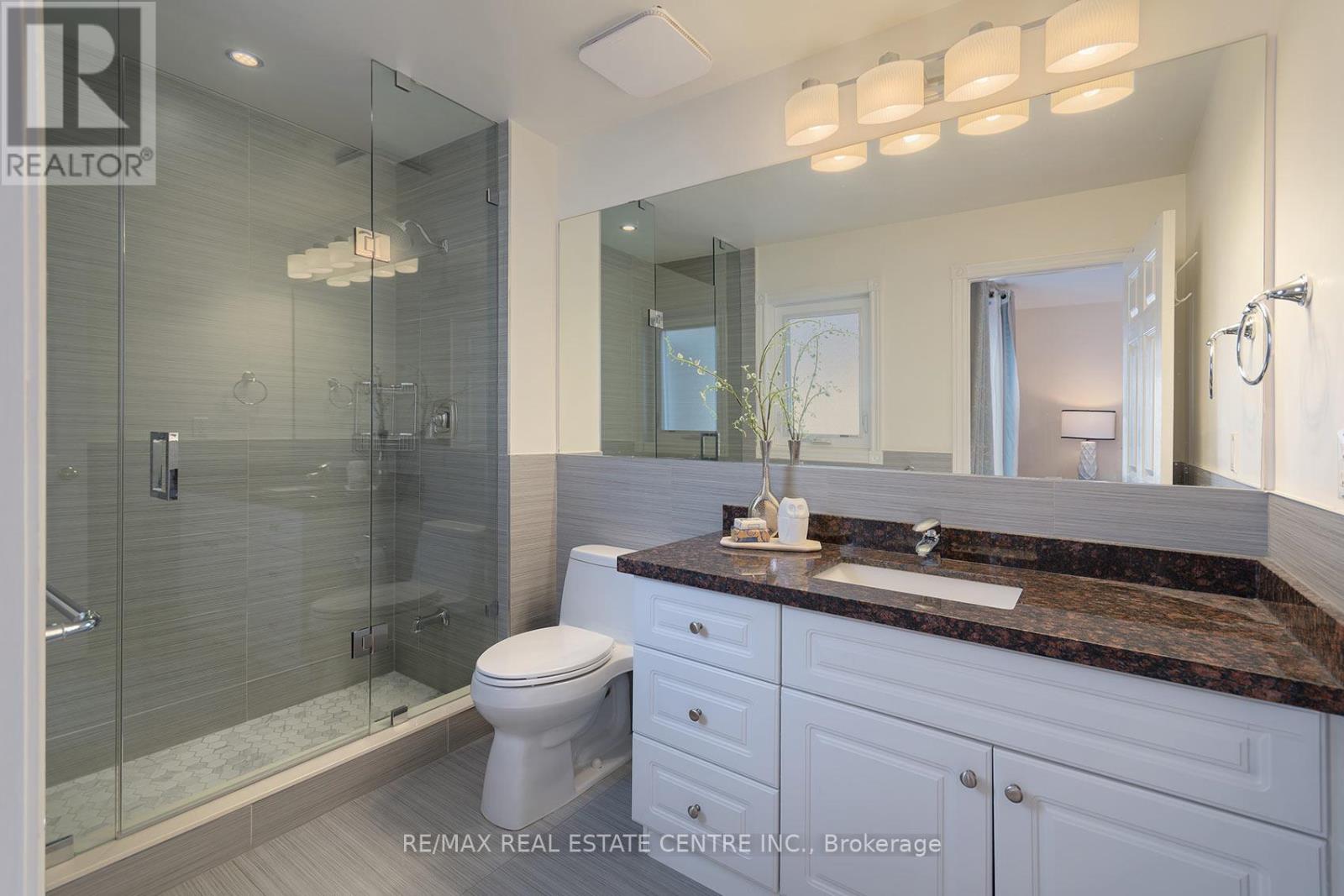 2529 Willowburne Drive, Mississauga, Ontario  L5M 5E9 - Photo 25 - W13008410