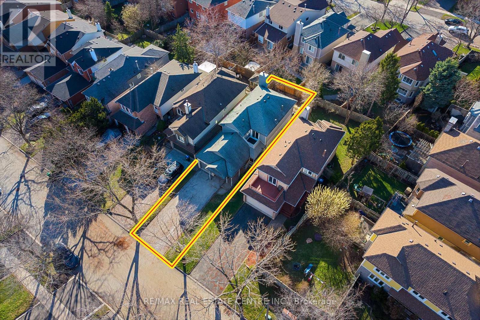 2529 Willowburne Drive, Mississauga, Ontario  L5M 5E9 - Photo 47 - W13008410