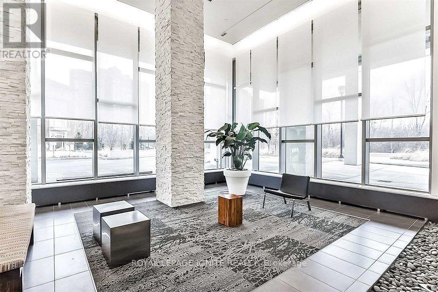 503 - 360 Square One Drive, Mississauga, Ontario  L5B 0G7 - Photo 4 - W13008452